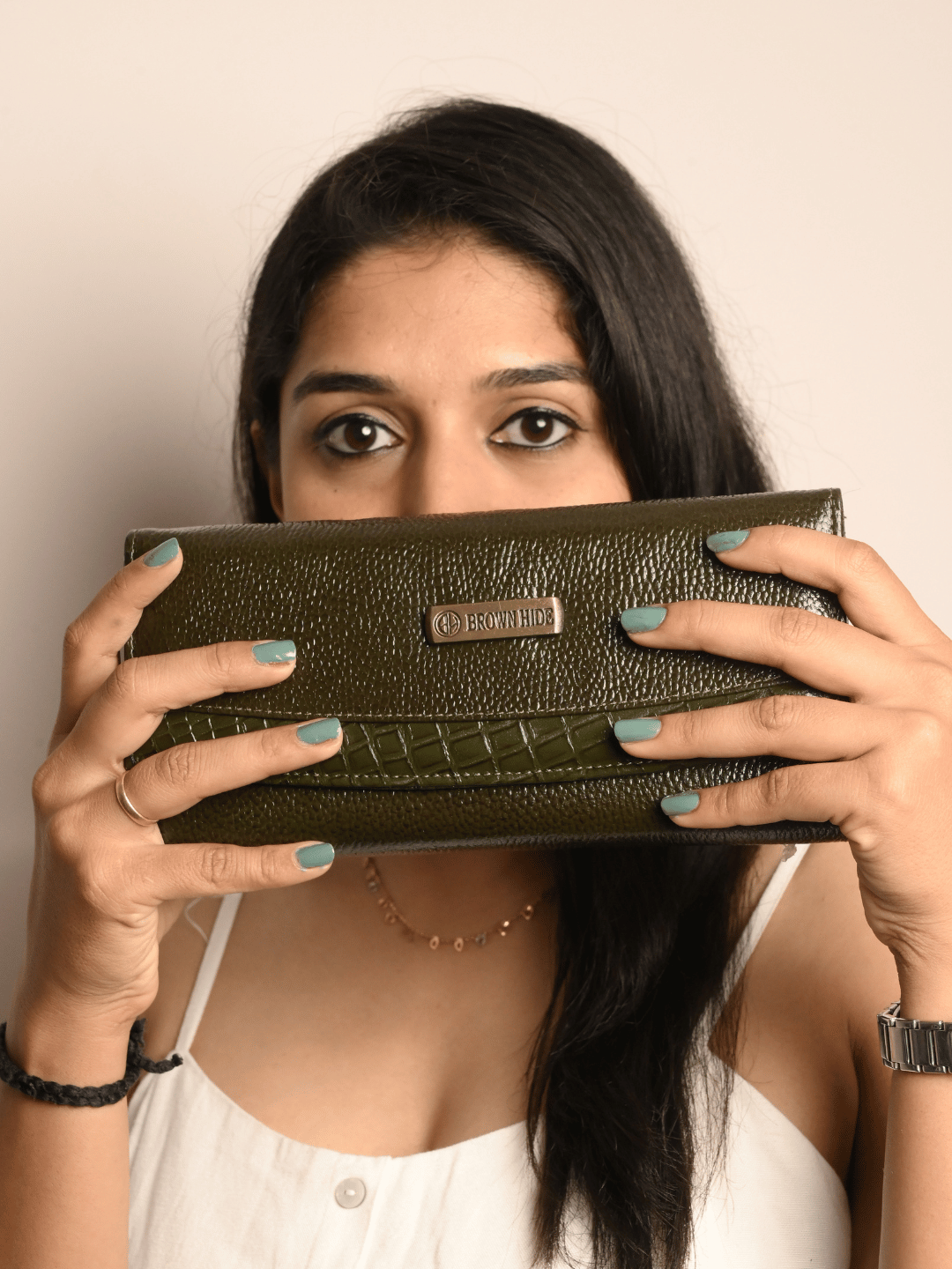 women-green-leather-structured-clutches-1