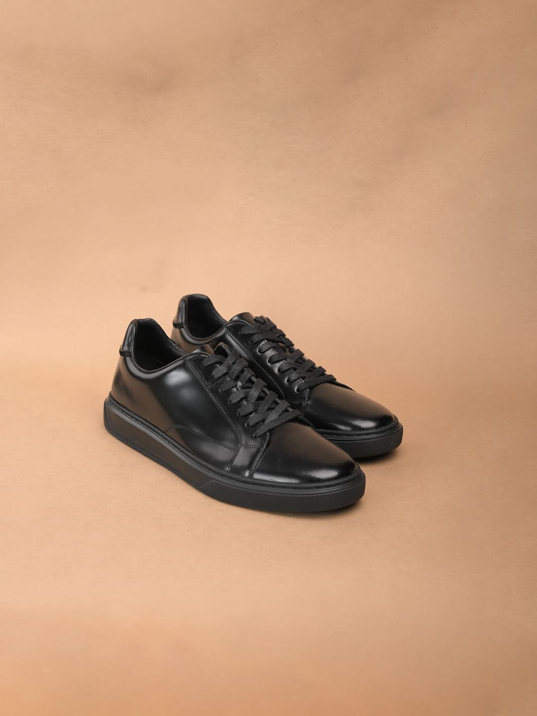 The Brown Hide - BRNO Sleek Black Leather Sneaker