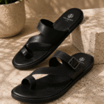 Toe-Ring Buckle Leather Sandal - Black
